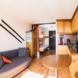 https://lecrin-du-vernon.hotels-rhonealpes.com